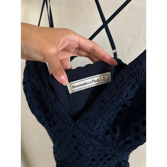 Abercrombie & Fitch Dress Women's Small Blue Eyelit Lace Overlay Mini V Neck - Picture 4 of 9